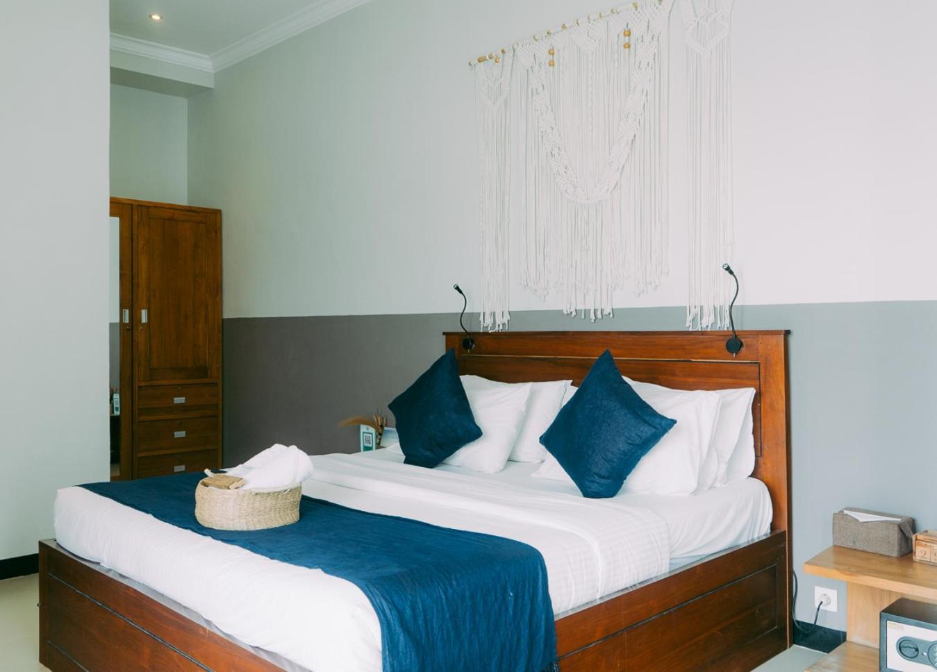 Escape Bajo Hotel Labuan Bajo Eksteriør billede