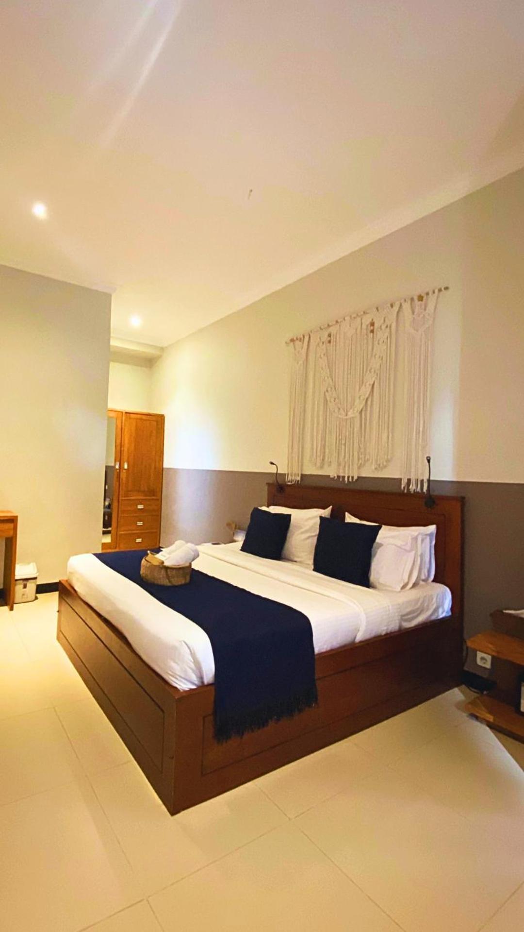 Escape Bajo Hotel Labuan Bajo Eksteriør billede